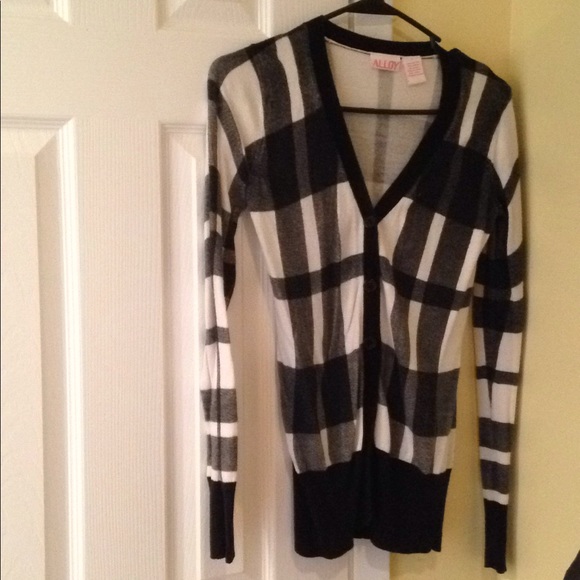Black and white checkered cardigan - Picture 2 of 2